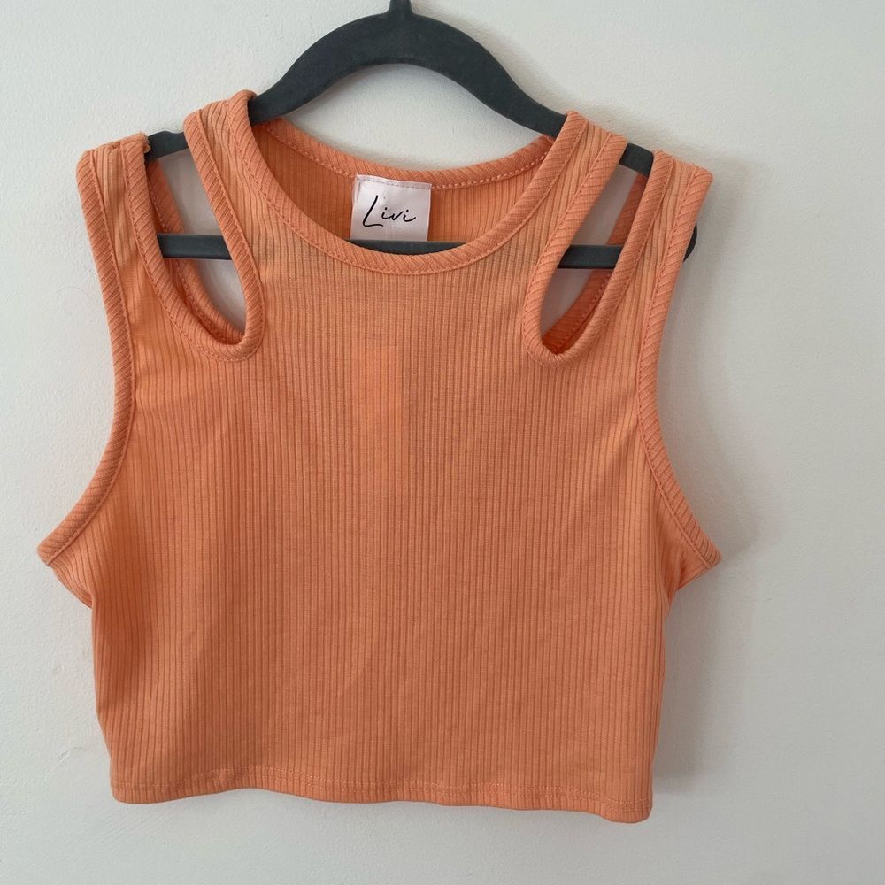 Livi by Olivia Rae peach sleeveless top size XS NWT